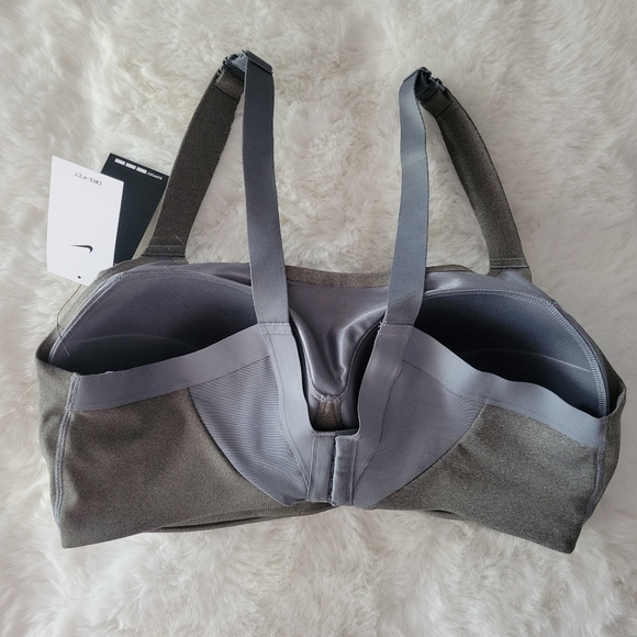 NIKE BRAND NEW HIGH IMPACT SPORT BRA SIZE 40DD - Picture 5 of 6